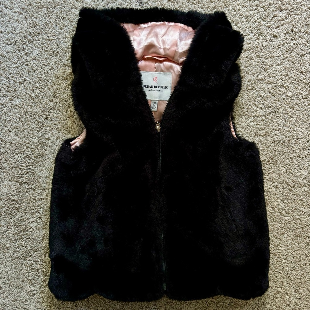 Urban Republic Faux Fur Vest